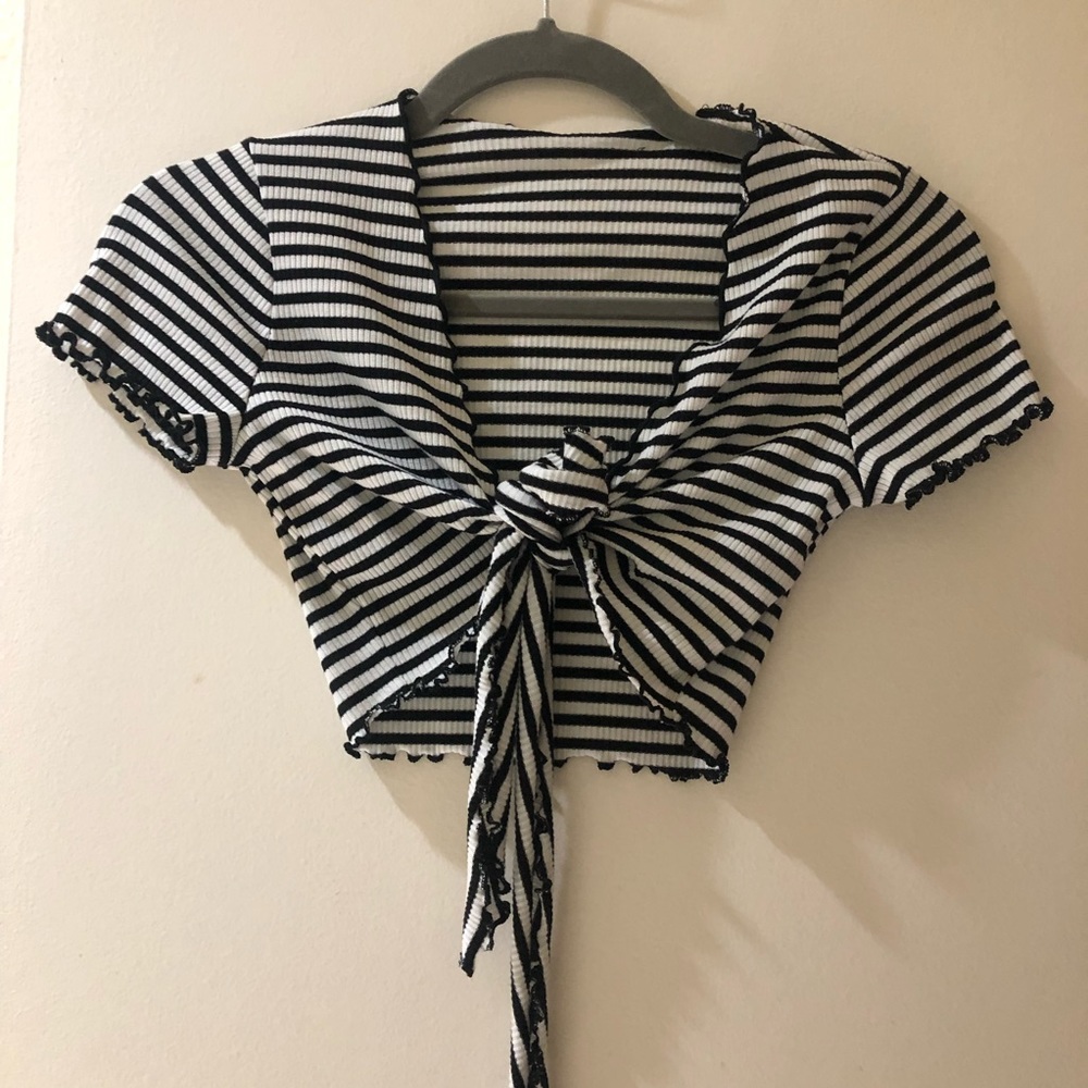 SALE✅Tie Front Cutie Shirt